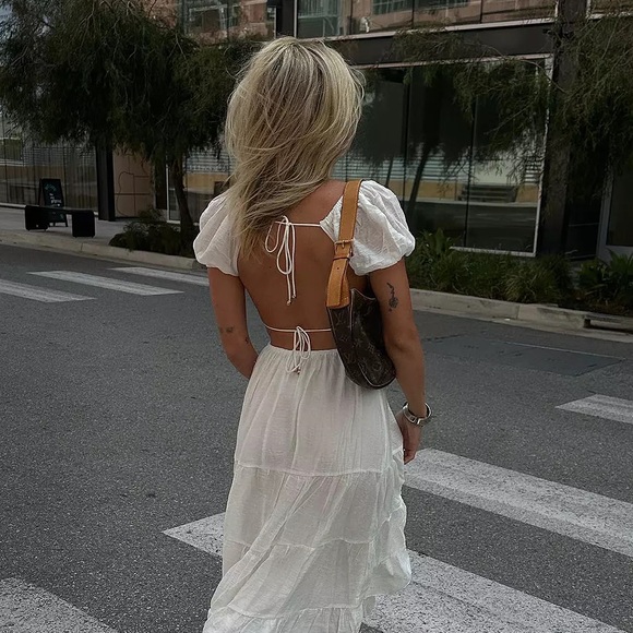 NWT - Showpo ANITA MIDI DRESS - PUFF SLEEVE TIERED DRESS IN WHITE - Picture 3 of 15